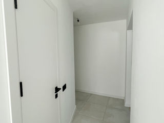 Apartament cu 2 camere, 42 m², Sculeni, Chișinău foto 13