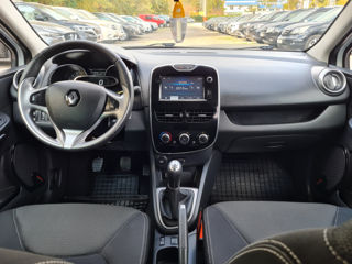 Renault Clio foto 12