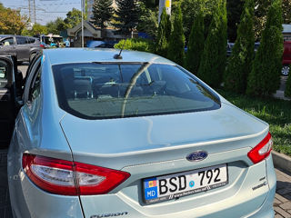 Ford Fusion foto 3