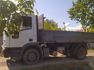 Iveco Euro Cargo foto 1