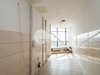 Spațiu comercial 550mp, Centru, 5500 € ! foto 14