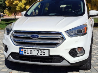 Ford Kuga foto 2