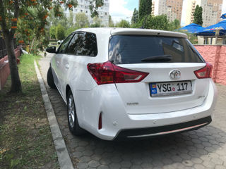 Toyota Auris foto 2