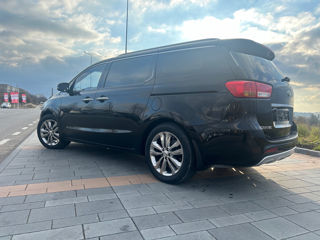 KIA Carnival foto 4