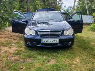 Mercedes C-Class foto 5