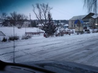 Loc de casa, la 16 km de Chisinau, toate comoditatile, pretul negociabil. Astept propuneri. foto 8