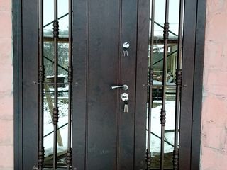 Изготовление входных металлических дверей. Обшивка дверей панелями из МДФ . foto 3