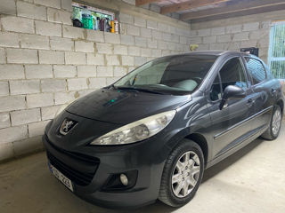 Peugeot 207 foto 6