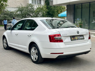 Skoda Octavia foto 4