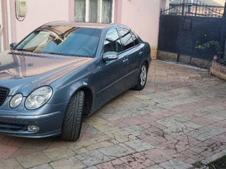 Mercedes E-Class foto 3