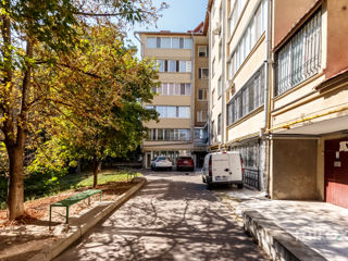 Apartament cu 3 camere, 113 m², Buiucani, Chișinău foto 13
