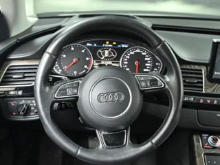 Audi A8 foto 10