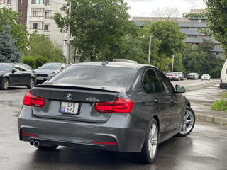 BMW 3 Series foto 4