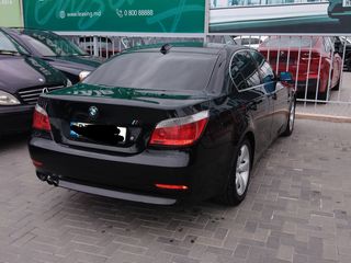 BMW 5 Series foto 6