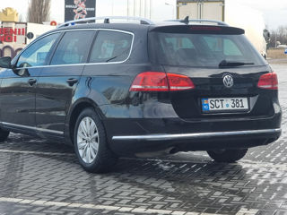 Volkswagen Passat foto 3