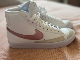 Nike Blazer Mid 77 foto 1