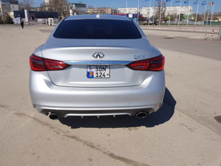 Infiniti Q50 foto 6