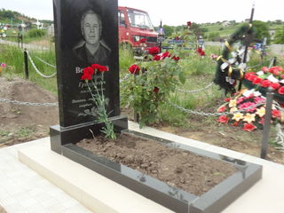 SRL LiderGranit propune cele mai ieftine monumente funerare din Moldova. foto 4