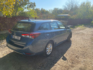 Toyota Auris foto 6