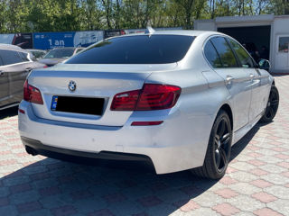 BMW 5 Series foto 4