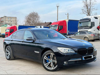 BMW 7 Series foto 1