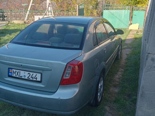 Daewoo Nubira foto 2