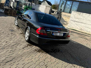 Mercedes E-Class foto 9