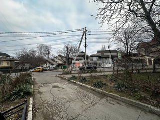 Se vinde apartament la sol, situat pe str. Bariera Sculeni. foto 10