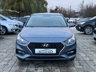 Hyundai Accent foto 2