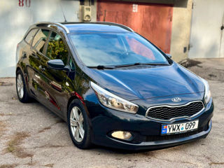 KIA Ceed Sw foto 3