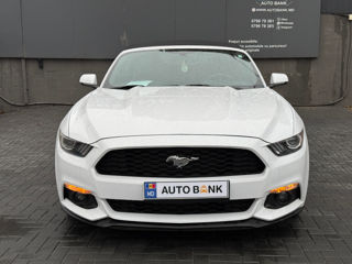 Ford Mustang foto 2