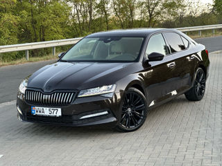 Skoda Superb foto 3