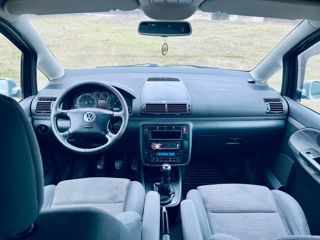 Volkswagen Sharan foto 9