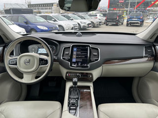 Volvo XC90 foto 8