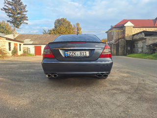 Mercedes E-Class foto 5