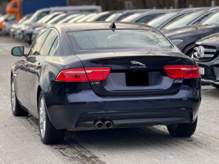 Jaguar XE foto 5