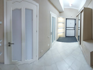 Apartament cu 2 camere, 85 m², Botanica, Chișinău foto 2