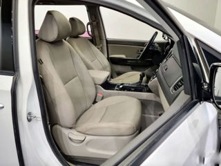 KIA Carnival foto 8