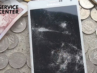 Samsung Galaxy A7 2015 (SM-A700HZWDSEK) Разбил экран не грусти, приноси! foto 1