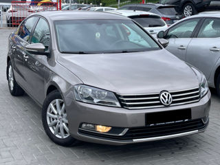 Volkswagen Passat foto 1