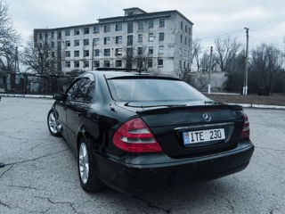 Mercedes E-Class foto 10