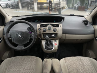 Renault Scenic foto 9