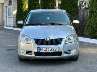 Skoda Fabia foto 2