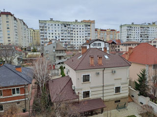 Apartament cu 2 camere, 76 m², Buiucani, Chișinău foto 9