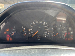 Mercedes C-Class foto 5