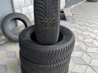 Anvelope Hankook 215/65R16