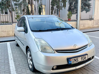 Toyota Prius foto 1