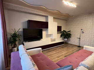 2-комн. кв., 70 м², 1/15 эт.