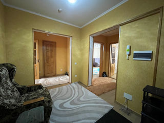 Apartament cu 2 camere, 82 m², Buiucani, Chișinău foto 9