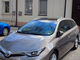 Toyota Auris foto 1